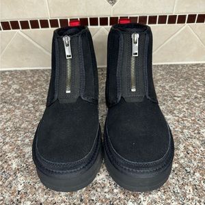New UGG Platform Zip Boots Black